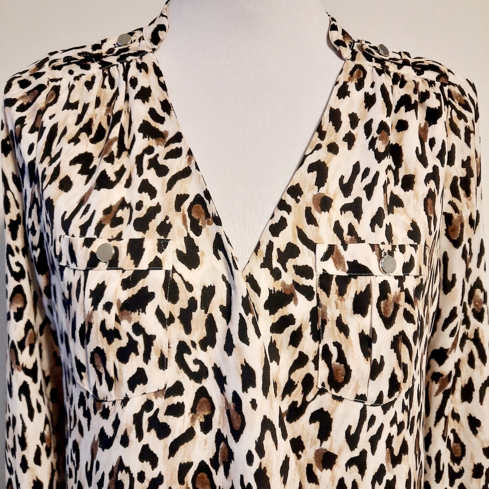 White House Black Market Blouse